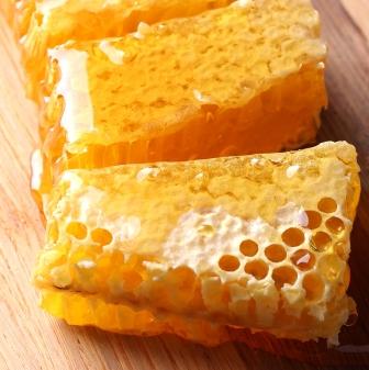 tekutý neskryštalizovaný med